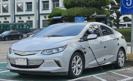 Extended-Range EVs: The Smart Solution to India’s Charging Woes