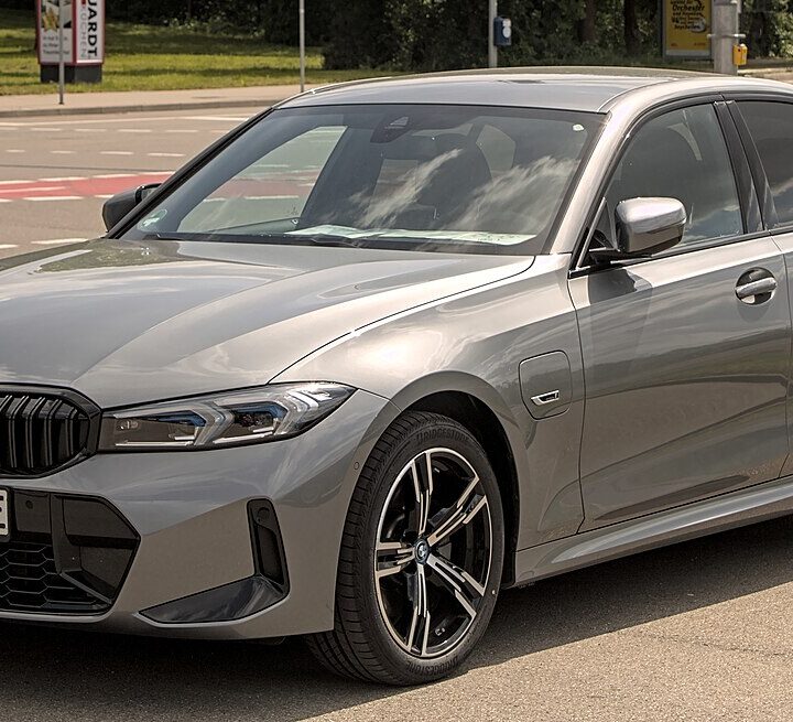 BMW 3 Series: The Best Electric i3 with Proven 912 Km Range