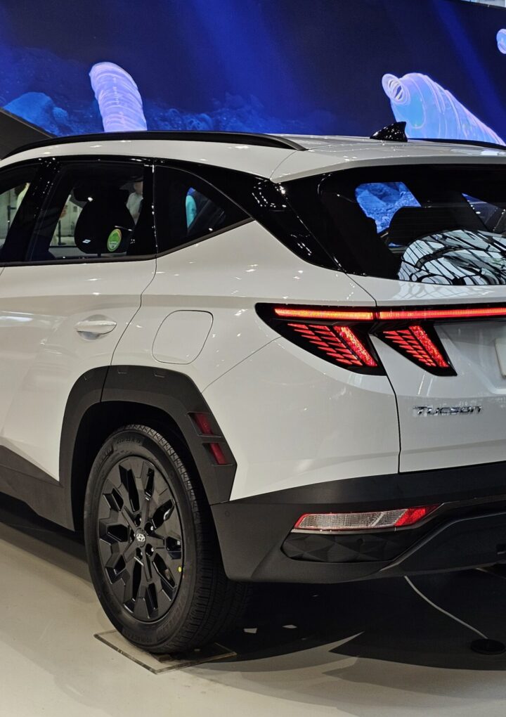 Is the Hyundai Tucson Hybrid the Best New SUV Option?