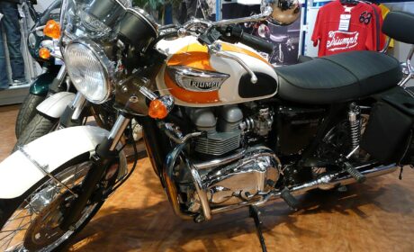 Triumph Bonneville 400: The Best Teaser for Motorcycle Fans